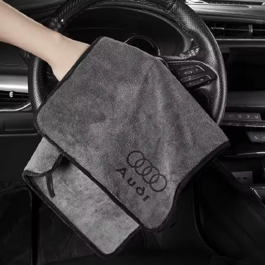 Serviette en microcarence pour lavage de voiture